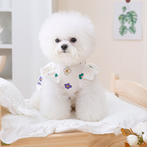 24 spring and summer new cute little flower dog dress cat flying sleeve skirt Bichon Teddy pet clothes