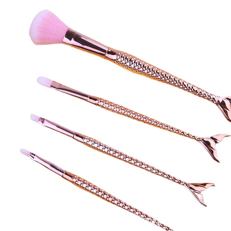 Cepillo de maquillaje suave de seis colores pelo suave traje de sirena pelo de nylon electrochapado 4 piezas bolsa de PVC en stock fuente fábrica