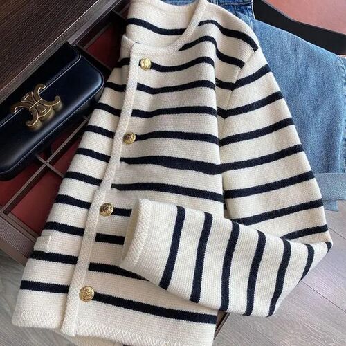 Women's Spring and Autumn Fashion Striped Knit Cardigan, French-Style New Arrival High-Quality Short-Sleeve Outerwear Top
