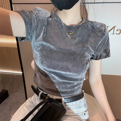 夏のファッションの女神範修身の短いベルベットの上着の女性のデザイン感の小さい大衆の肩の半袖のtシャツの潮