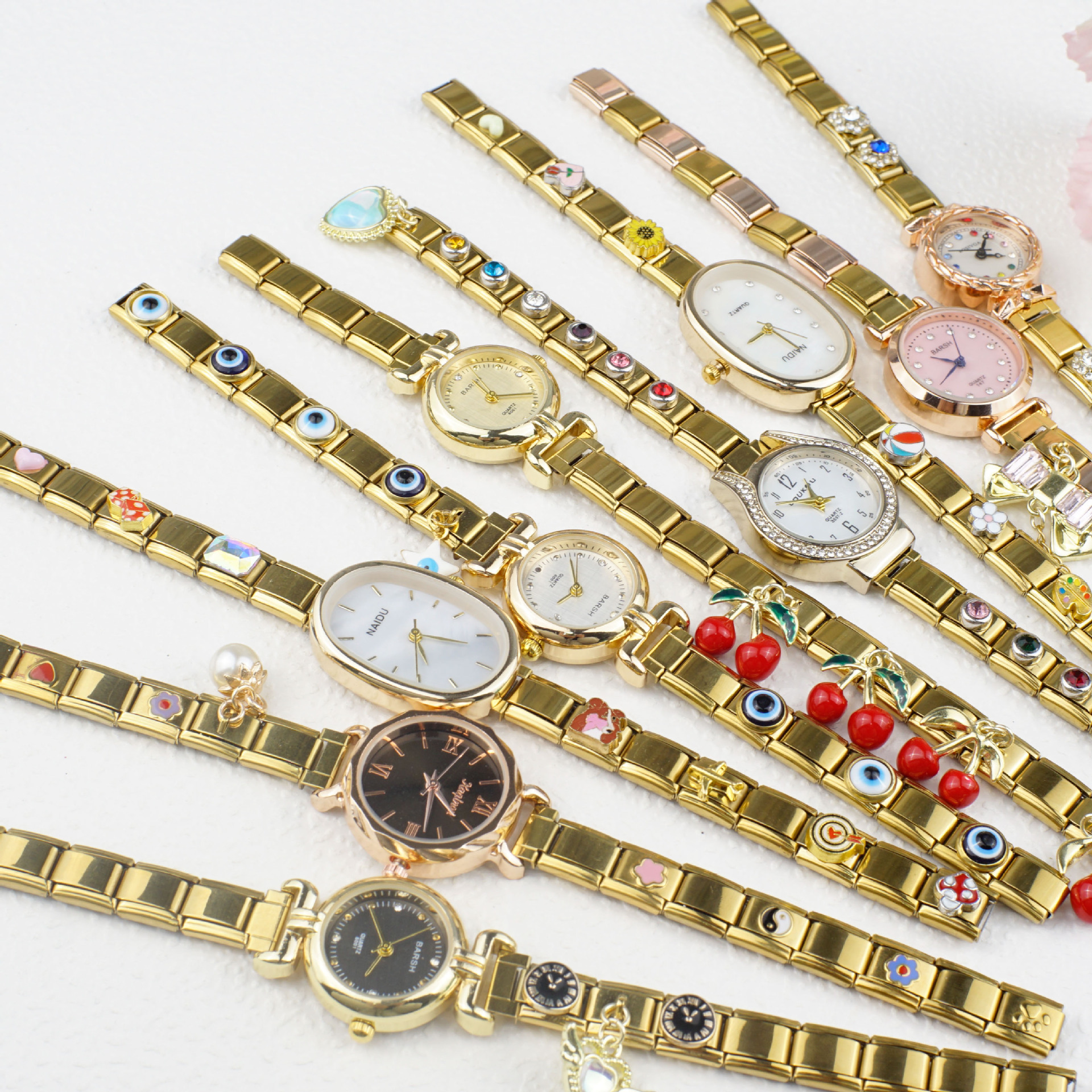 35g Weight Ordinary Glass Mirror Material Stainless Steel Strap Material Watch Classification Pointer+Number Display Type Double Side Snaps Buckle Style Oval Dial Shape Holiday, Shopping Occasion Quartz Movement Geometric Pattern All Seasons Season Unisex Gender Casual, Simple Style Style Casual Simple Style Geometric Double Side Snaps Quartz Watch 无