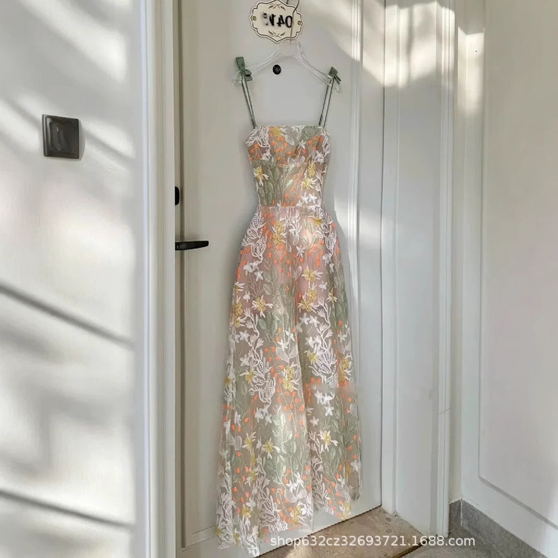Early Summer Wear Seaside Vacation Sling dress Women's High-end Chic Unique Heavy Embroidered Banquet Dress