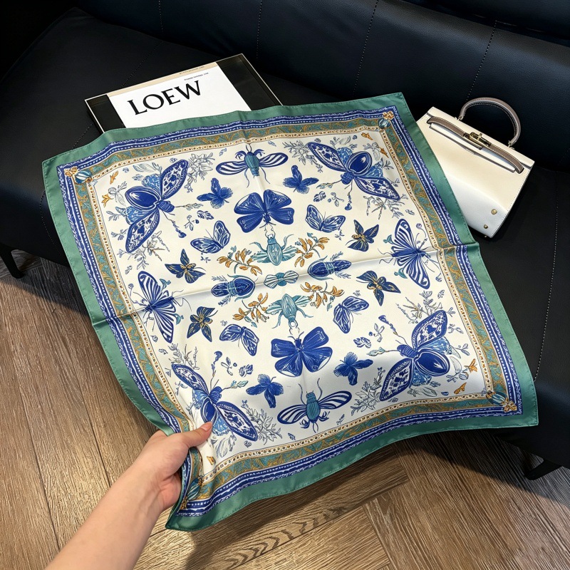 Colección 70*70 nuevo estilo bufanda de seda azul sensación de alta calidad imitación bufanda cuadrada de seda moda todo-fósforo bolsa atada bufanda de pelo