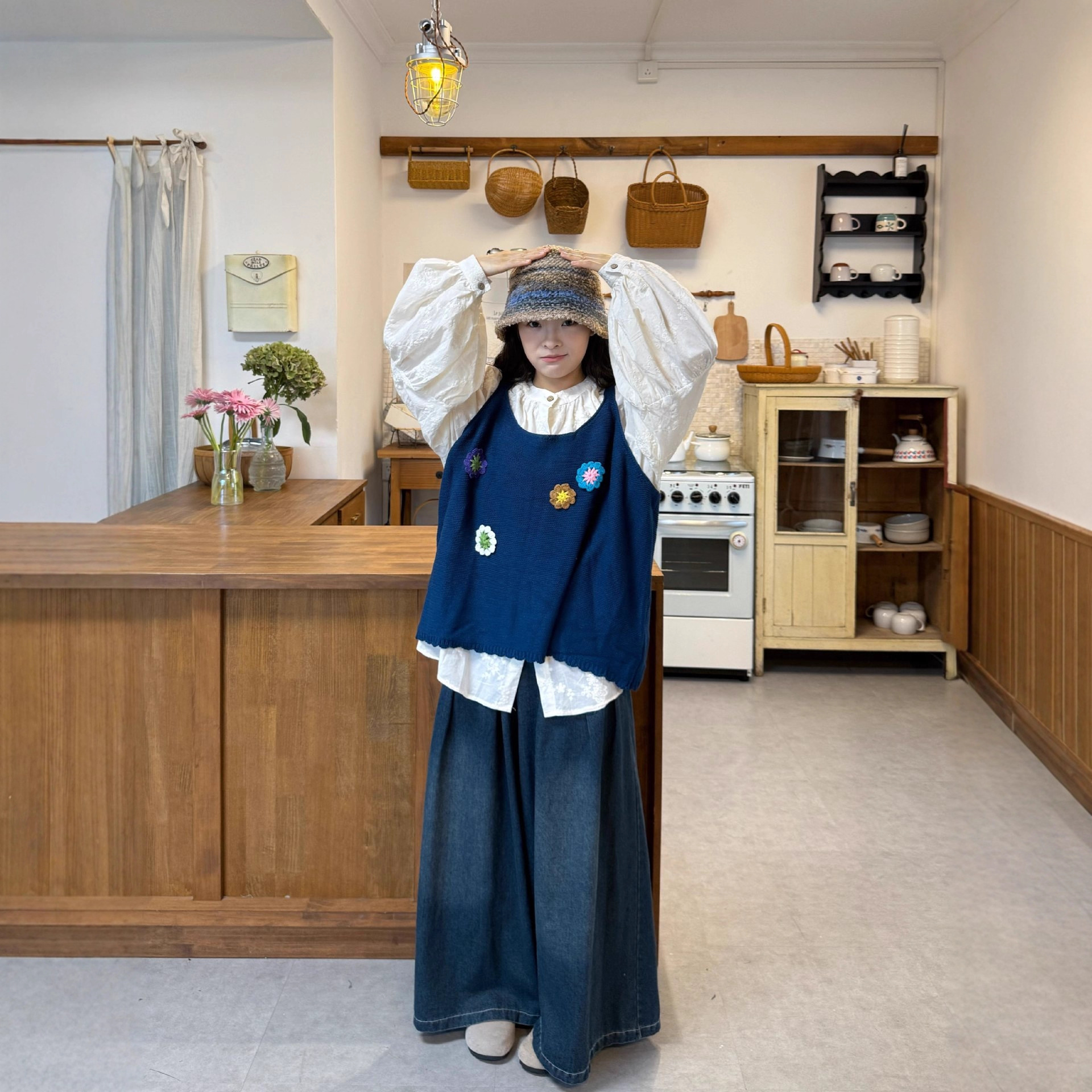 PPHOME甜美立体花朵针织马甲刺绣衬衣女秋季小个子穿搭套装牛仔裤