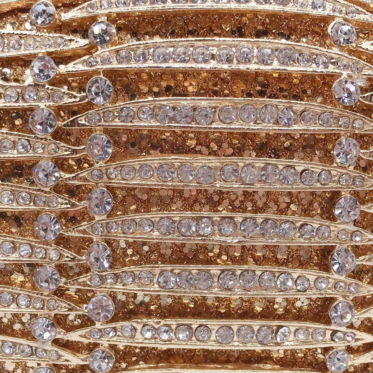 * Nuevo paquete de cena de diamantes transfronterizos caja metálica hueca bolsa de diamantes bolsa de mujer bolsa de vestido de fiesta bolsa de mano