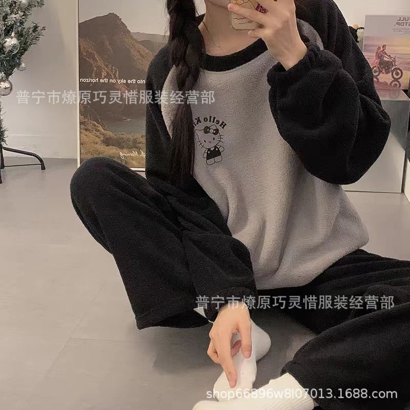Autumn and Winter Coral Velvet Thickeneded Pajamas for Women Kitty Cat Cute Round Neck Flannel Suit Can Be Worn Outside Home Clothes Autumn and Winter Coral Velvet Thickeneded Pajamas for Women Kitty Cat Cute Round Neck Flannel Suit Can Be Worn Outside Home Clothes