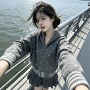 连帽撞色波点秋季毛衣