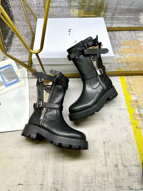 D家の高版の秋冬のマーティンの靴の女性の牛革の厚い底の革はチェーンの車の靴の英倫風のファッションの騎士の靴を引きます。|undefined