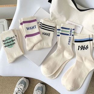 Mid-length socks women's autumn and winter Japanese students socks high-top outside Korean street sports fashionable socks women's mid-length socks