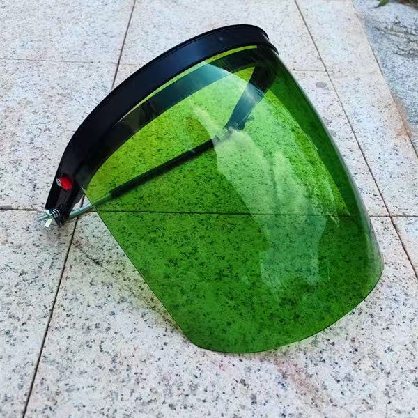 La nueva máscara de soldadura eléctrica ajustable con casco de seguridad, máscara de soldadura eléctrica especial, máscara de soldadura, protección UV y luz fuerte