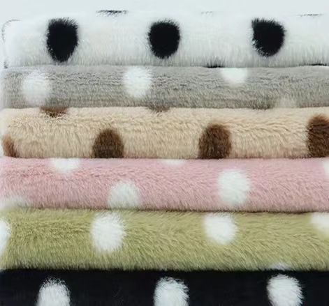 兔绒圆点 秋冬儿童外套抱枕毛毯 印花兔绒多色现货