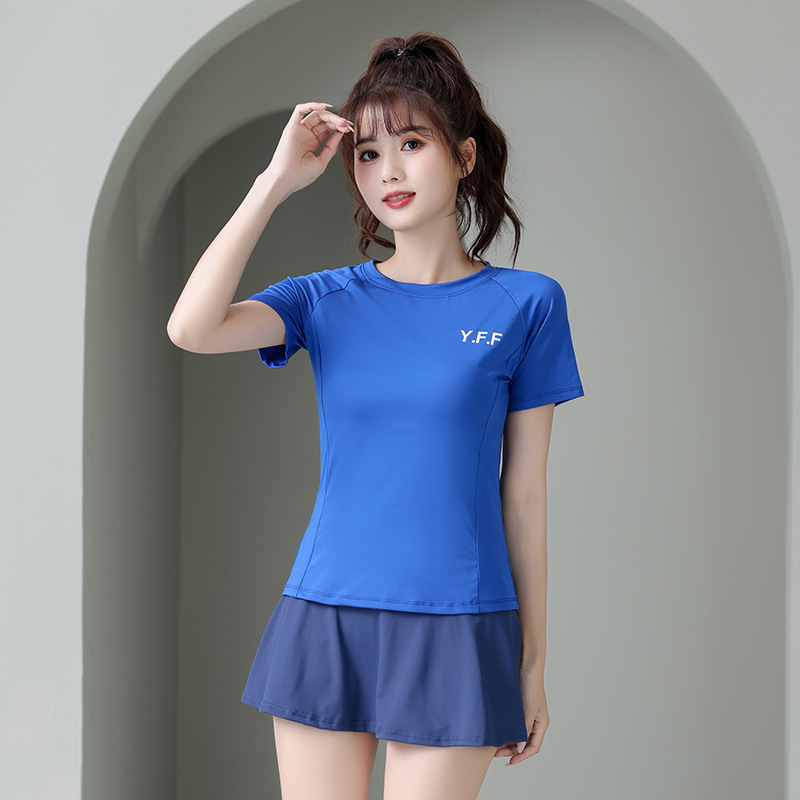 Elastic and breathable ultra-light quick-dry women's summer thin round neck short-sleeve T-shirt for fitness, running, and yoga.