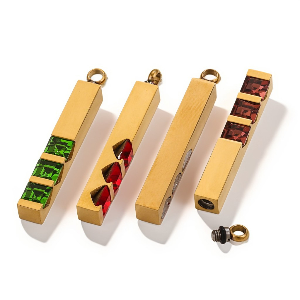 Zircon de acero inoxidable giratorio abierto cuadrado diamantes perfumes colgante geometría DIY personalidad colgante de acero de titanio