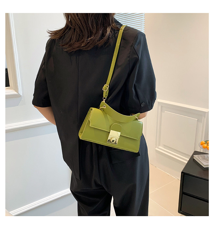 422g Weight Lock Fashion Element Lock clasp Closure Type Single Shoulder Strap Strap Type Square Bag Bags Type Daily, Street Occasion Pu Leather Material Solid Color Pattern All Seasons Season Women's Gender Elegant, Streetwear Style Square Shape Small Size Women's Small Pu Leather Solid Color Elegant Streetwear Lock Square Lock Clasp Square Bag 27