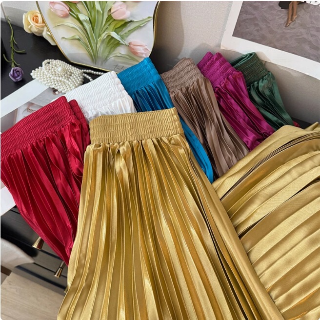 1 m Long Dress Solid Color Glossy Pleated Skirt Women's Winter 2024 New High Waist Draped Large Hip Skirt