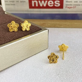 黄金手饰;黄金项饰;黄金耳饰