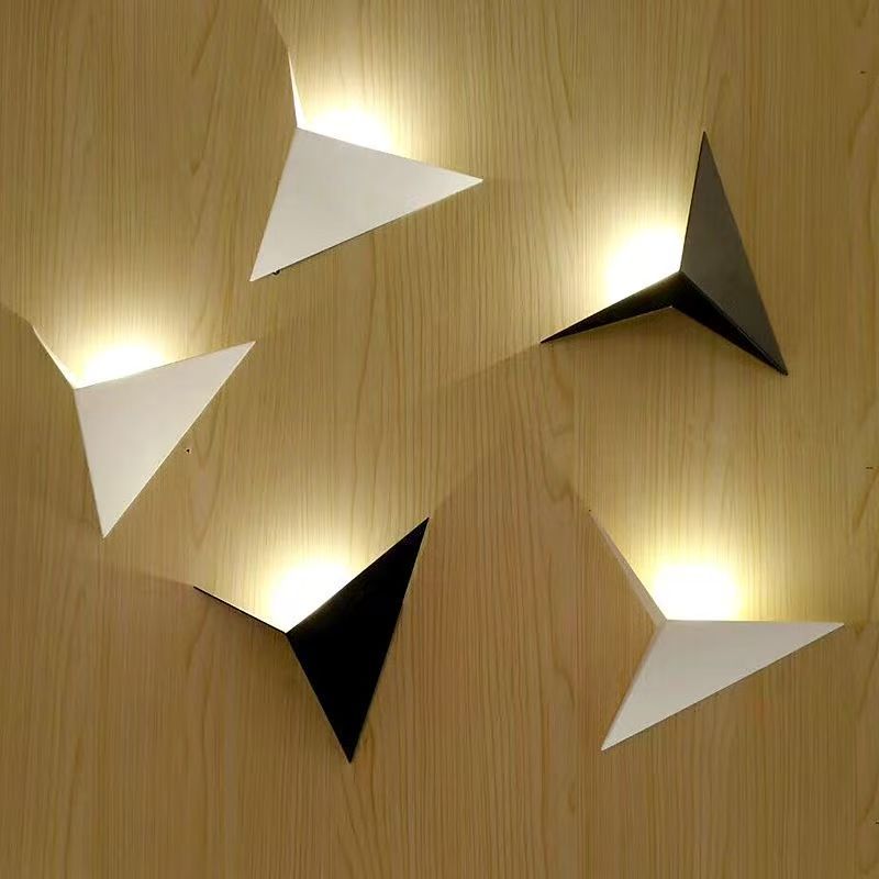 Lámpara de pared interior tricolor luminoso estilo nórdico simple dormitorio cabezal de cama corredor sala de estar fábrica general directo para el moderno