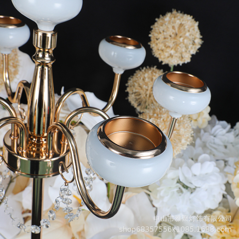 Boda de hierro exquisito candelabro romántico candelabro decoración Europea hogar vela cena props Hotel Mesa vela