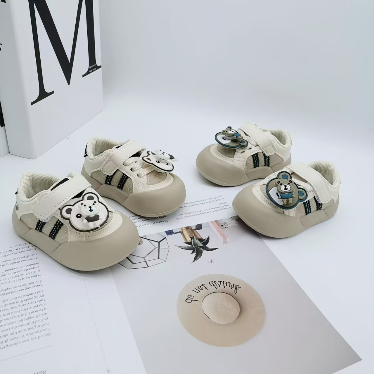 2025 otoño nuevos zapatos deportivos de bebé de mujer zapatos de cuero casuales para niños zapatos de zapatos para niños antideslizantes con suela suave