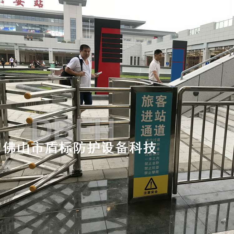 六安站旅客进站通道半高单向门 不锈钢单象出口转闸门 车站景区匝