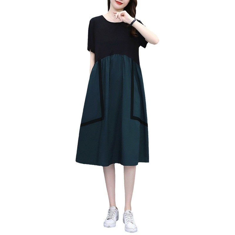 大きいサイズの太ったmmは色にぶつかってワンピースの女性をつなぎ合わせます。|undefined