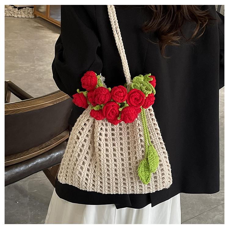 Women's Knit Color Block Flower Vacation Streetwear Sewing Thread Bucket String Shoulder Bag display picture 6