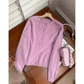 深圳南油欧货高版本极简主义简约金色纽扣百搭INS内搭针织开衫女