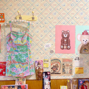 ins style little red book Tulip Plaid cream cartoon dessert background wall littleberry Wall cloth female bedroom