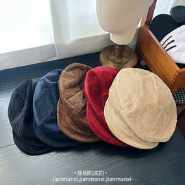 2025新款简约纯色灯芯绒褶皱报童帽女简约复古时尚百搭软檐贝雷帽
