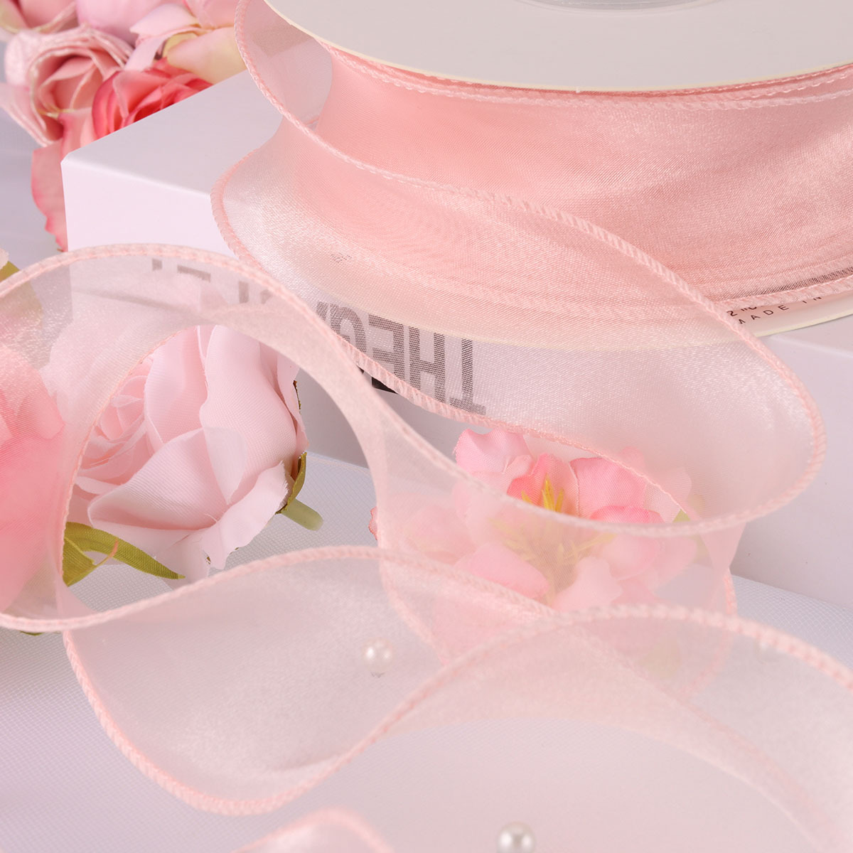 4.0cm魚の尾の糸のリボンの生花の包装は花束の贈り物の蝶結びを持っています。