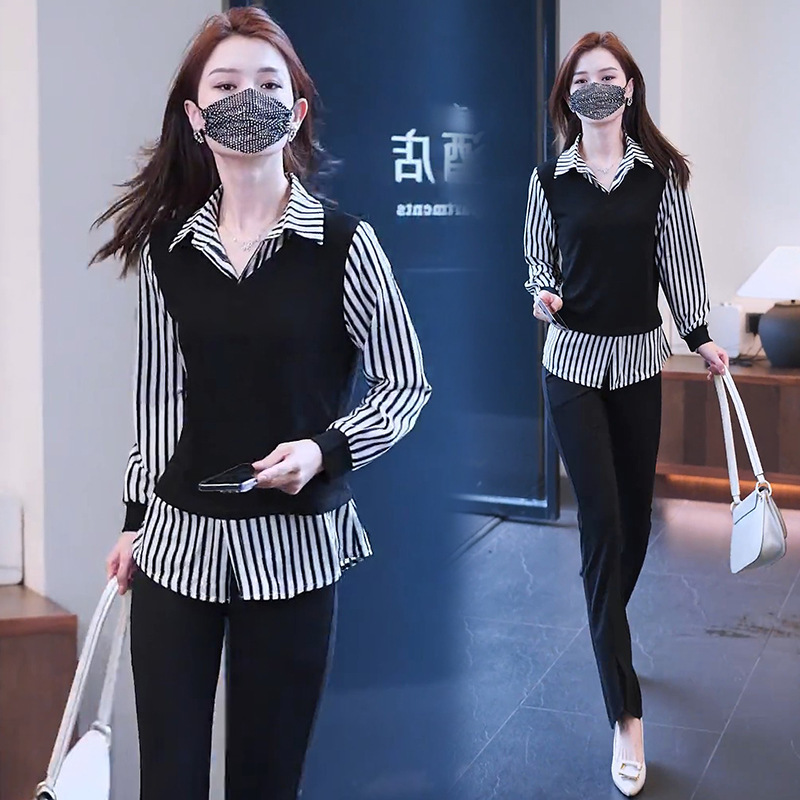偽の2枚のシャツの婦人服は腹のストライプの上着の2024秋の服のシャツのデザイン感があります。|undefined