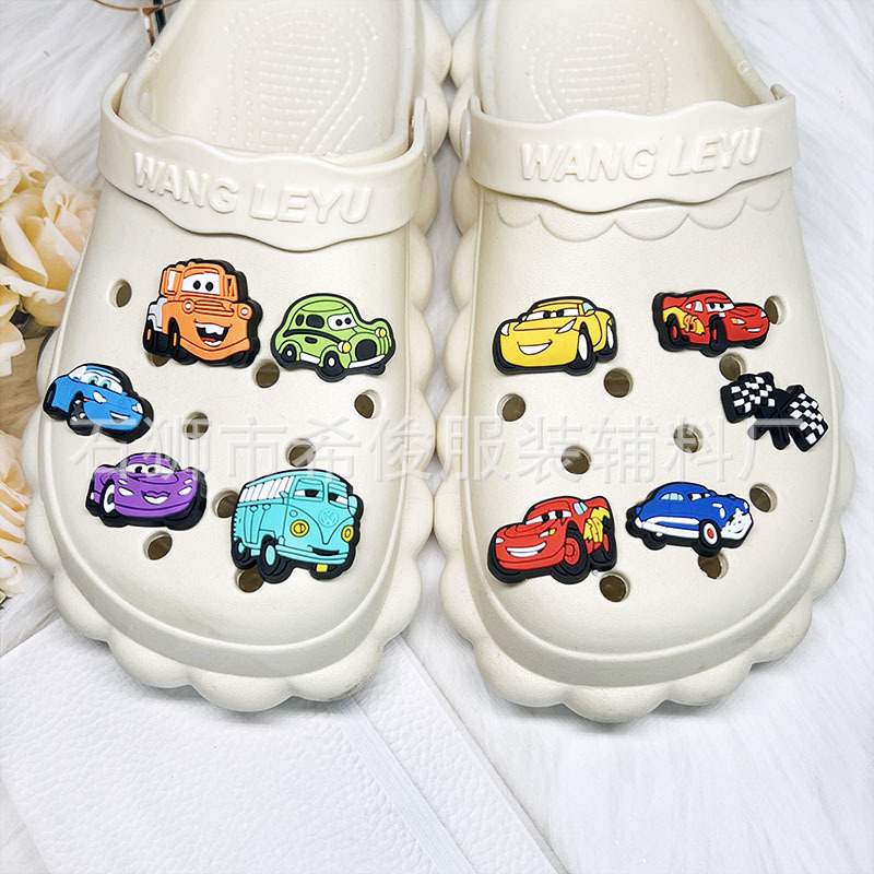 Lightning McQueen Shoes Flower Cave Shoes Shoes Flower PVC Soft Rubber Shoe Buckle Cartoon Animation jibbitz Cave Shoes Accessories
