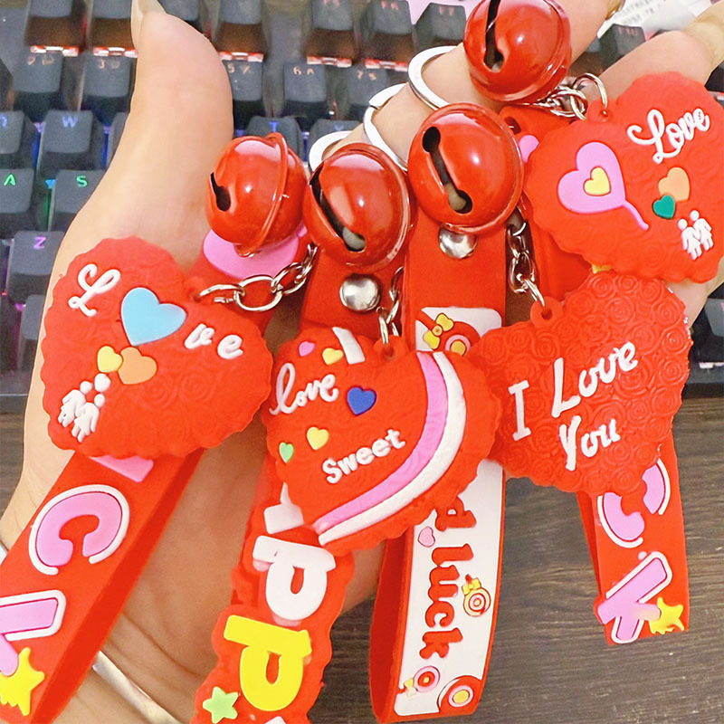 Creative New Indian Hot-Selling Heart Keychain Pendant Cross-Border Hot-Selling Luggage Pendant Peach Heart Accessories Small Lanyard