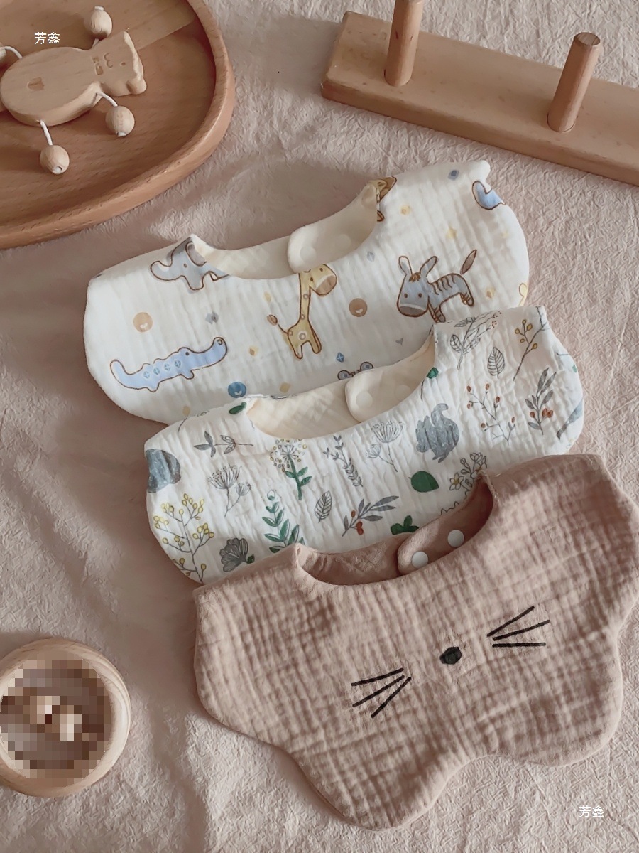 【件装】类春夏纯棉纱布围嘴新生儿围兜卡通柔软婴儿口水巾