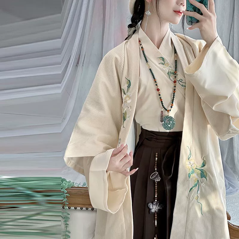 Genuine Hanfu, warm pleated skirt