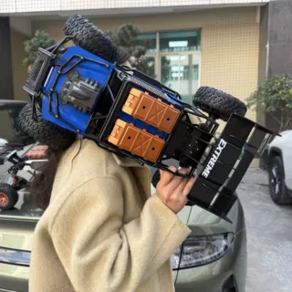 1/6跨境新品四驱五通合金高速大攀爬车越野车RC遥控车无级变速2.4