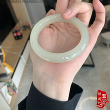 天然和田玉新疆玉手镯女冰种浅绿油青色湖水绿飘花叮当圆条玉镯