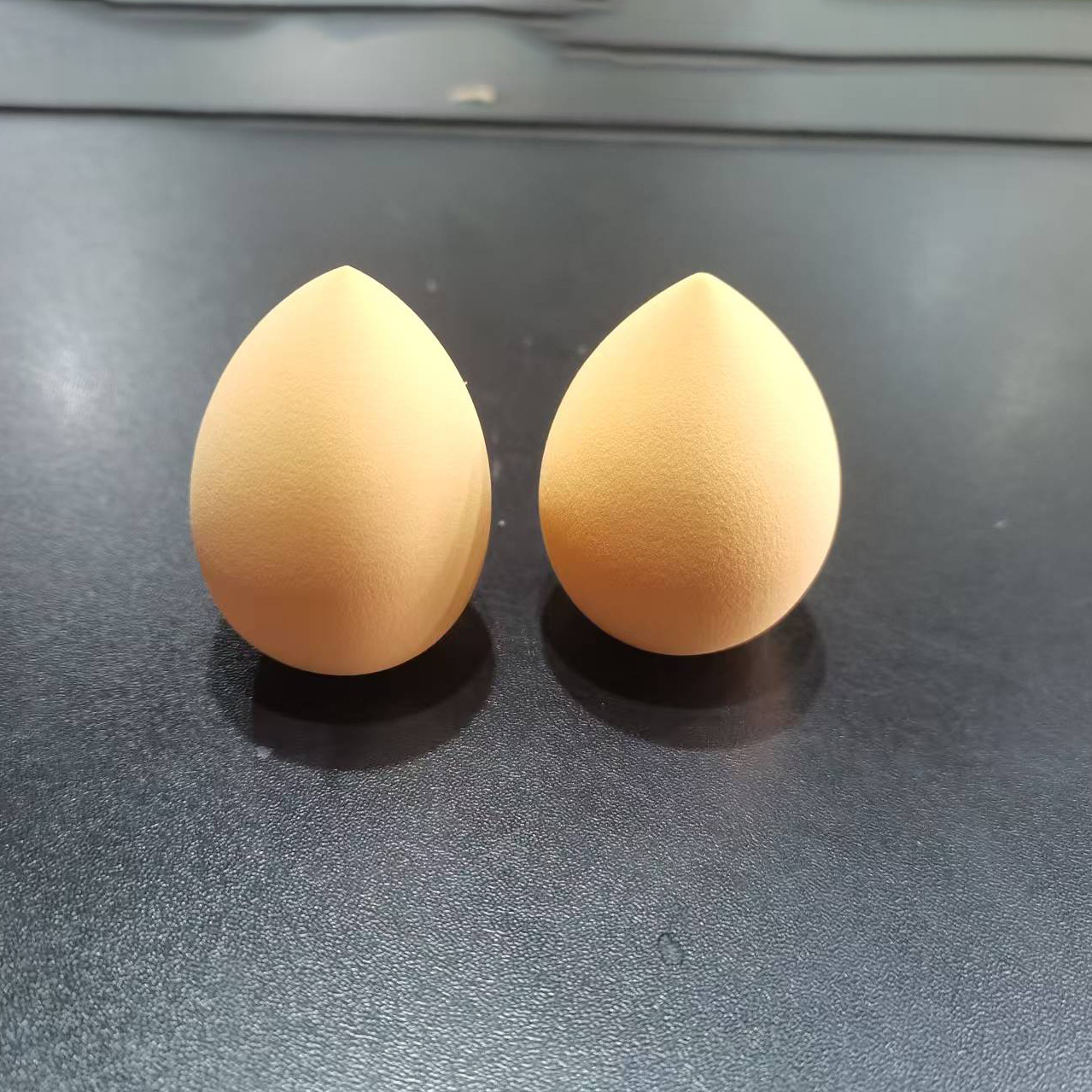 Huevo de belleza, maquillaje húmedo y seco, cojín de aire, esponja, soplo de polvo, no es fácil de comer, maquillaje en polvo, fabricantes de belleza transfronterizos al por mayor