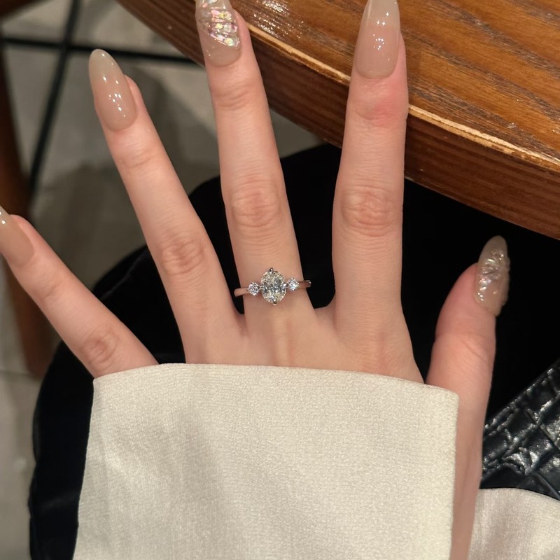 女性用の新しいフレンチスタイルのサスペンションピジョンエッグリング、ミッドセンチュリースタイル、クールなオーバルフラッシュラージダイヤモンドリング、調節可能|undefined