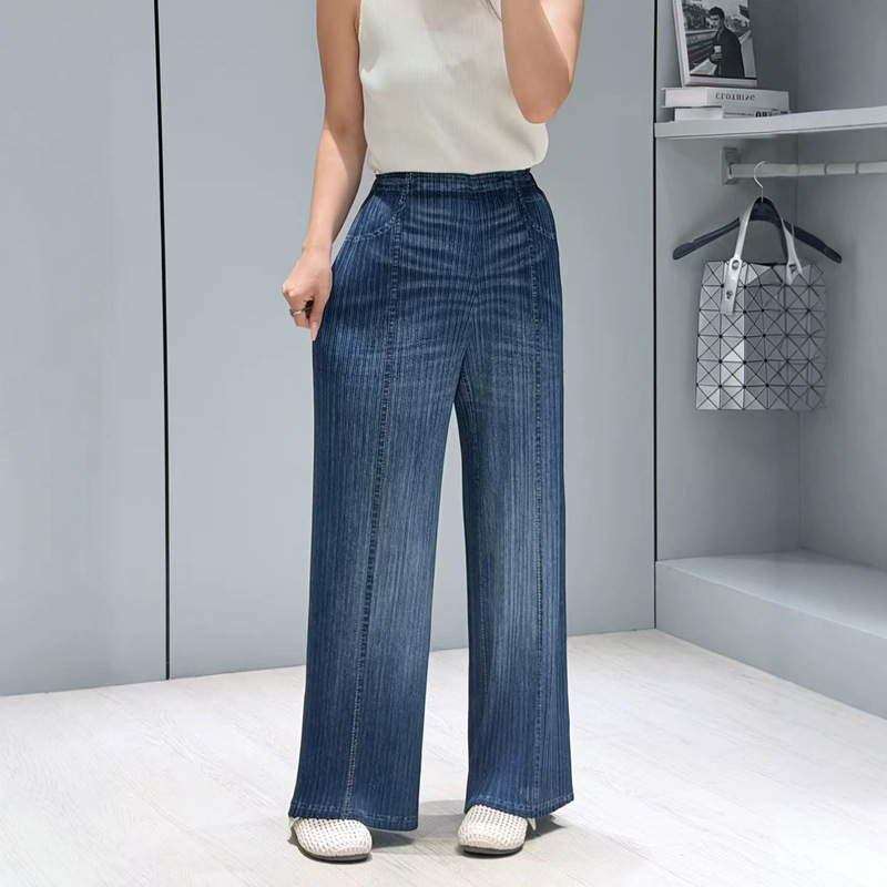 Miyake-style pleated faux denim wide-leg pants for women, vertical stripes, washed and distressed, elastic waist, slimming straight-leg casual trousers Miyake-style pleated faux denim wide-leg pants for women, vertical stripes, washed and distressed, elastic waist, slimming straight-leg casual trousers