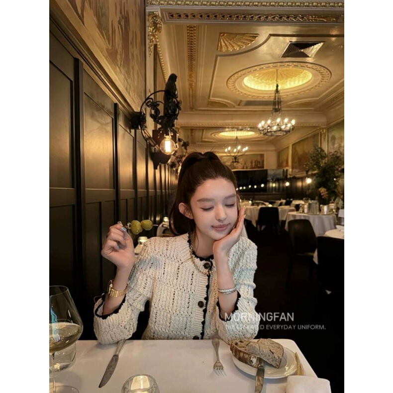 Good morning, Fanfan! "Slow Tempo" handmade crochet color-blocked top, small Chanel-style vest + hollow-out knitted cardigan