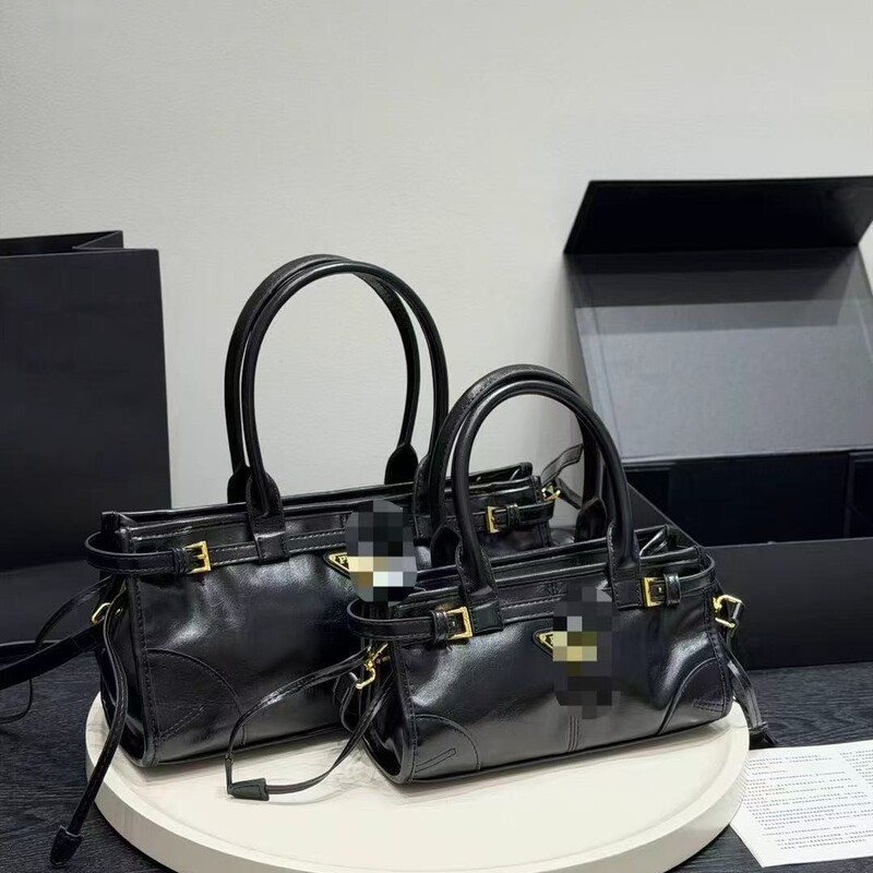 P Brand Oil Wax Leather Softlux Mini Underarm Bag Handbag Boston Bonnie Mini Basket Messenger Bag