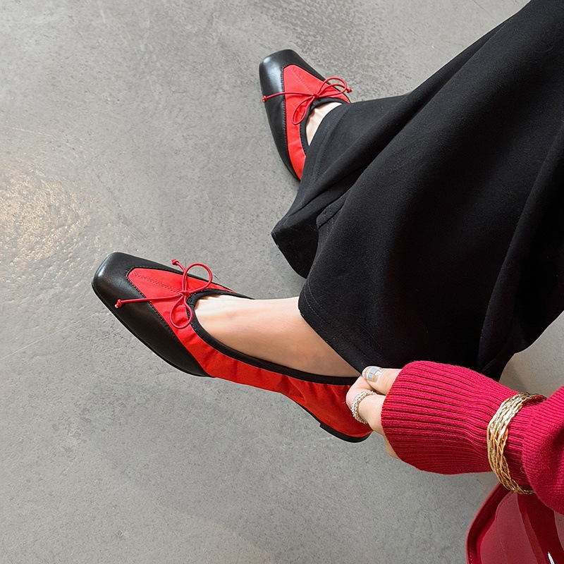 Design two-tone ballet shoes with bow square toe with hidden heel