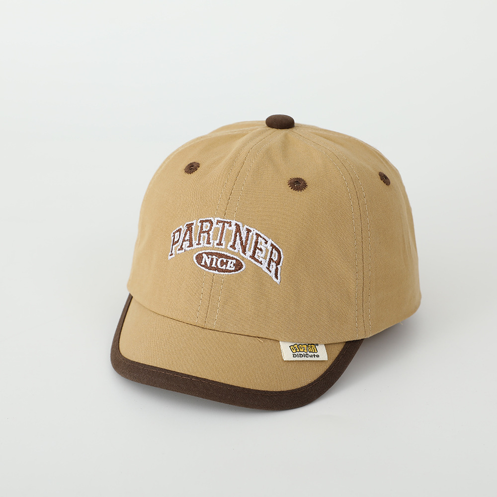 Sombreros de bebés bordados de letras primavera y otoño para niños sombreros de bordes cortos para niños sombreros de béisbol para bebés sombreros de marea de béisbol