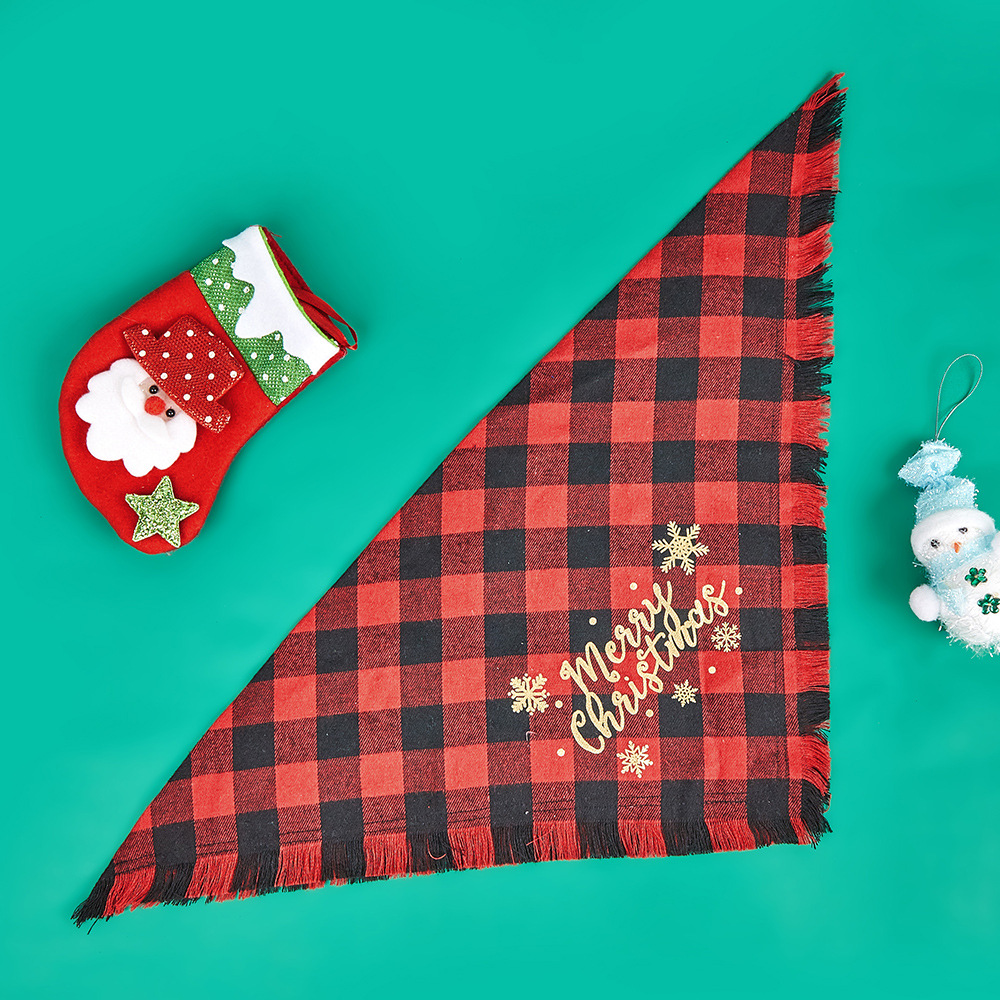 Tanpopo Navidad Plaid borla mascota toalla triángulo perro saliva toalla mascota bufanda ropa al por mayor