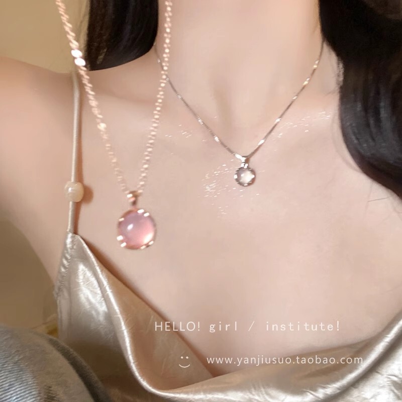 月明かりの青いネックレスの女性の高級なデザイン感の小さい大衆の軽い豪華な鎖の鎖のins風の百合のギャルの首の鎖は夏を卸売りします。|undefined