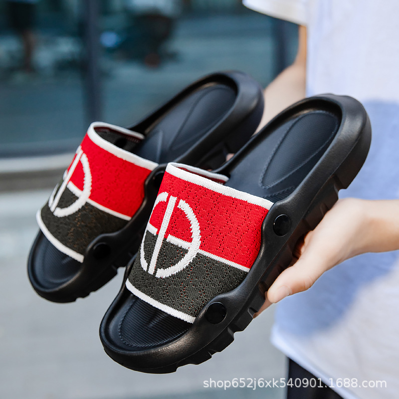 Nueva marca de moda al aire libre 2025 antideslizante playa de los hombres zapatillas de pareja de suela gruesa moda de fondo suave resistente al desgaste