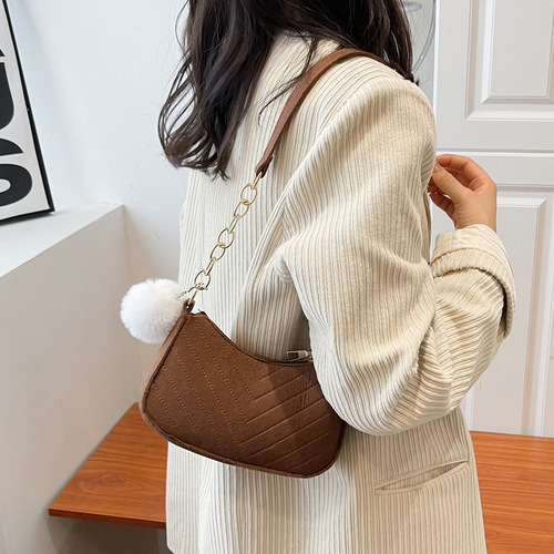 Foreign trade trendy casual fur ball women's bag  fresh retro crossbody bag temperament fashion single shoulder foreign style small square bag