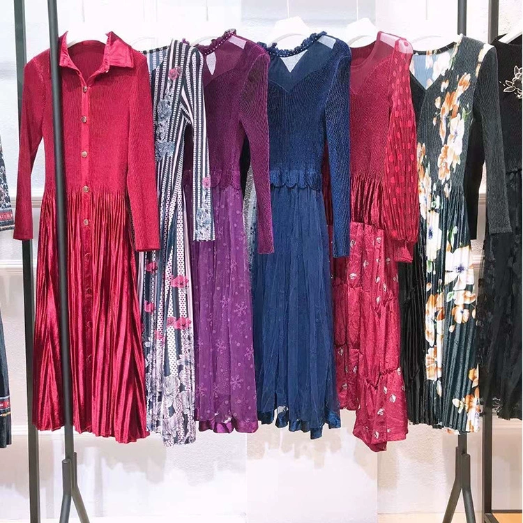 Бархатное платье зимняя складка три 2022 дома элегантная темпераментная марка скидка оптом из первых рук