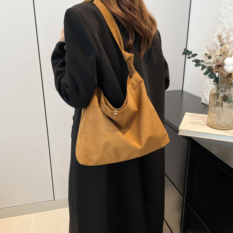 Otoño e invierno nuevo estilo bolso de gamuza esmerilada bolso de hombro de ocio de gran capacidad bolso de moda Maillard